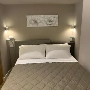 https://casa-mule-sperlinga.sicilyhotelsitaly.net